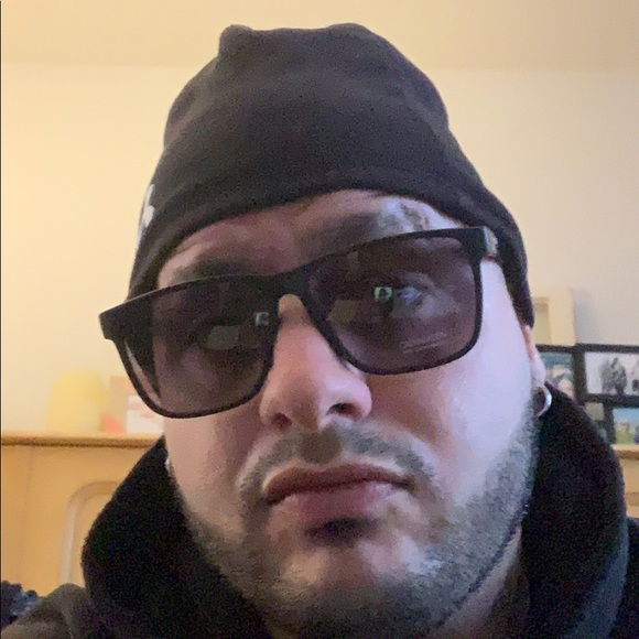 Calvin Klein sunglasses - Picture 2 of 2